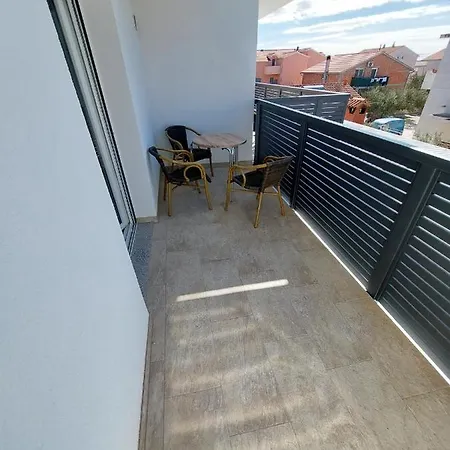 Tropical Apartment *